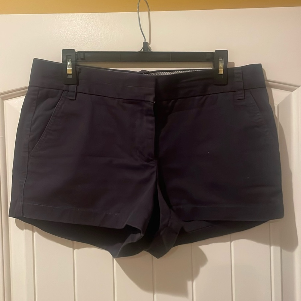 Great condition J Crew women’s shorts. Size 10.